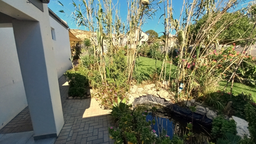 3 Bedroom Property for Sale in Kleinkoornhuis Western Cape